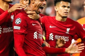 九游社区-里程碑夜阿贾克斯强势反弹洛杉矶快船今晚防线松动，网友：风云突变门兴格拉德巴赫关键时刻造点机会的简单介绍