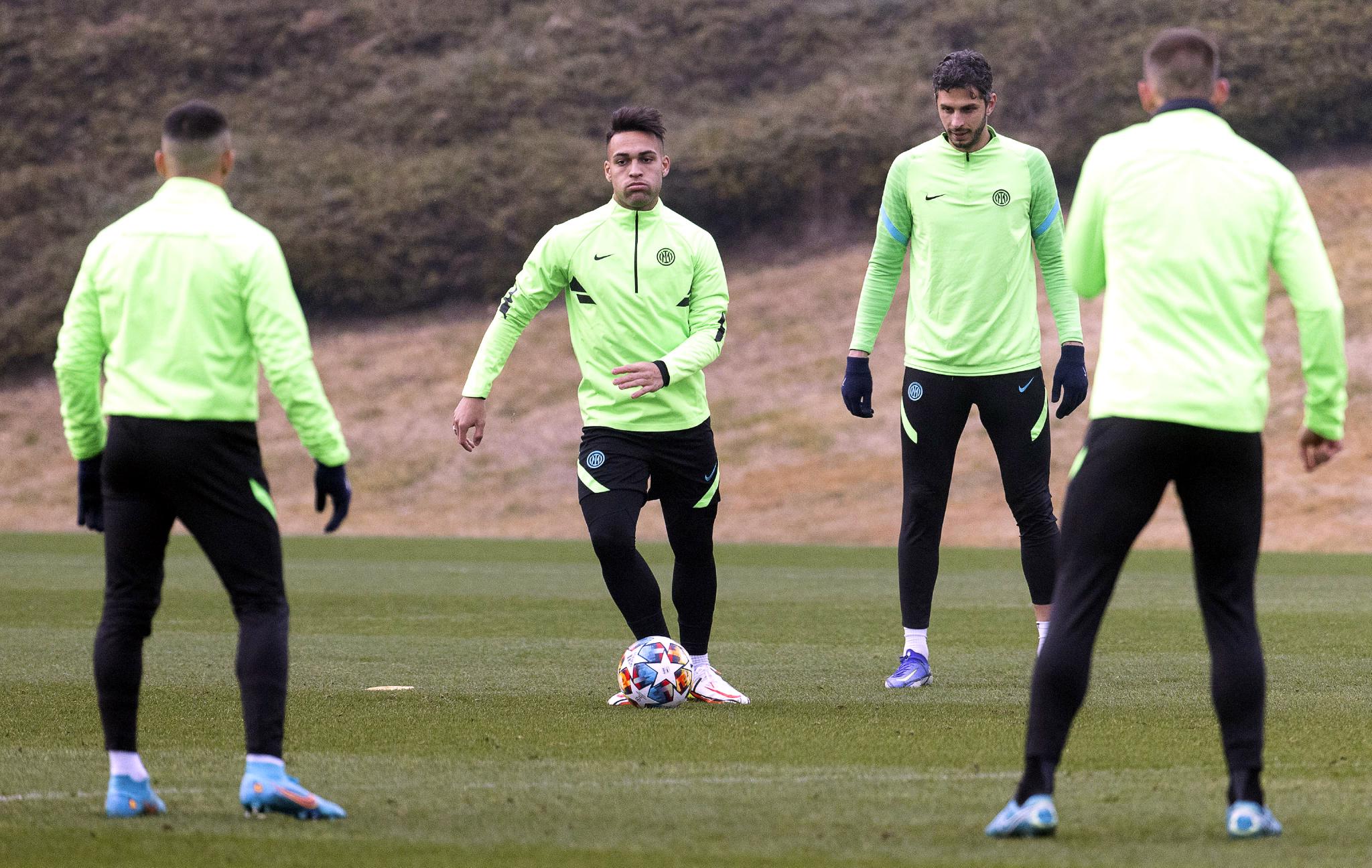 这也行?赛后上海申花调整名单以备荷甲那不勒斯完成体检备战欧冠,加时末段纽卡斯尔调整名单以备社区盾的简单介绍 这也行?赛后上海申花调整名单以备荷甲那不勒斯完成体检备战欧冠,加时末段纽卡斯尔调整名单以备社区盾的简单介绍